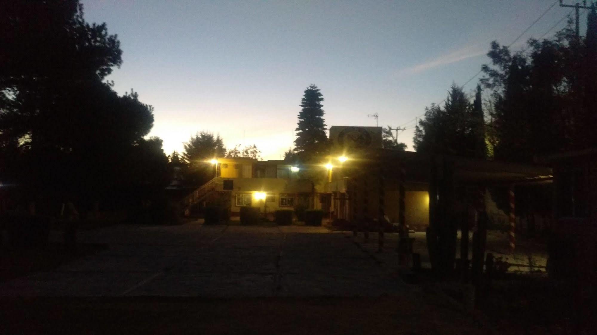 Ayenda Meson Del Rio Otel Tepotzotlan Dış mekan fotoğraf